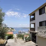 Dari Apartman