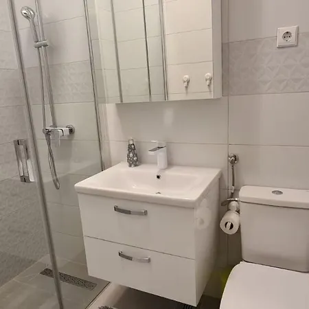 Dari Apartment Sali