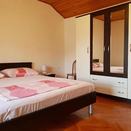 Dari Apartment Sali
