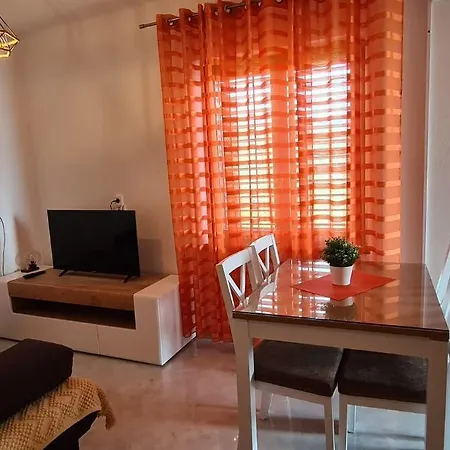 Apartment Dari *