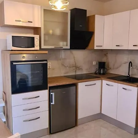 Apartment Dari
