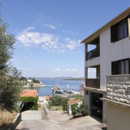 Dari Apartment