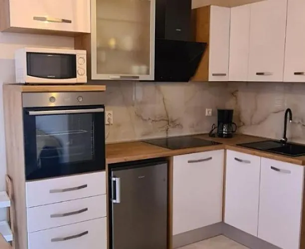 Apartment Dari